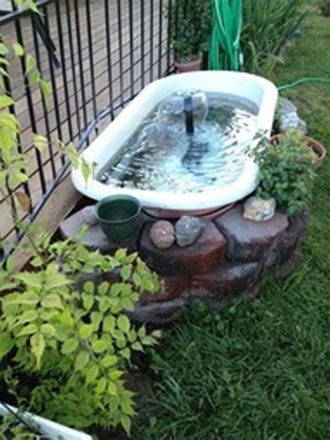 22 Creative Outdoor Fish Pond and Aquarium Designs.